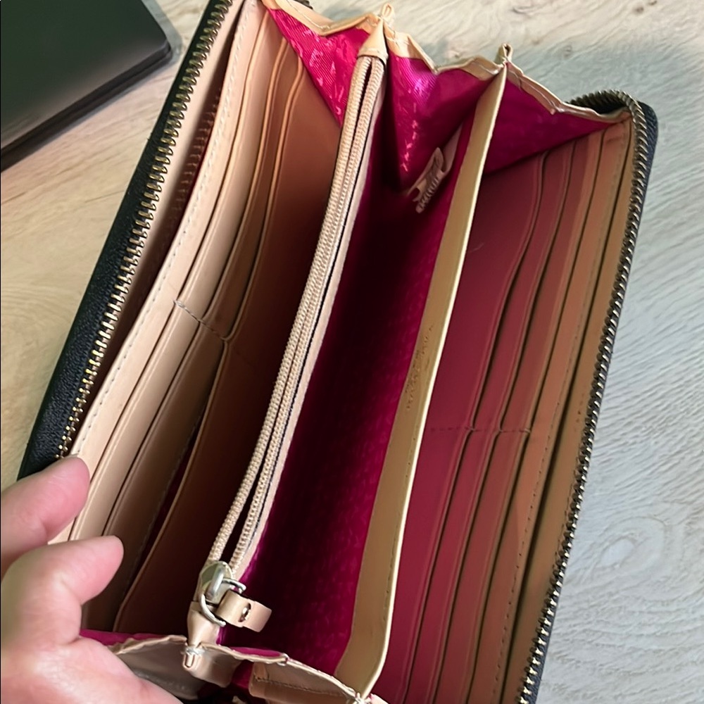 Kate Spade Black Wallet - Picture 3 of 7